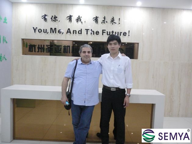 科威特客戶合影